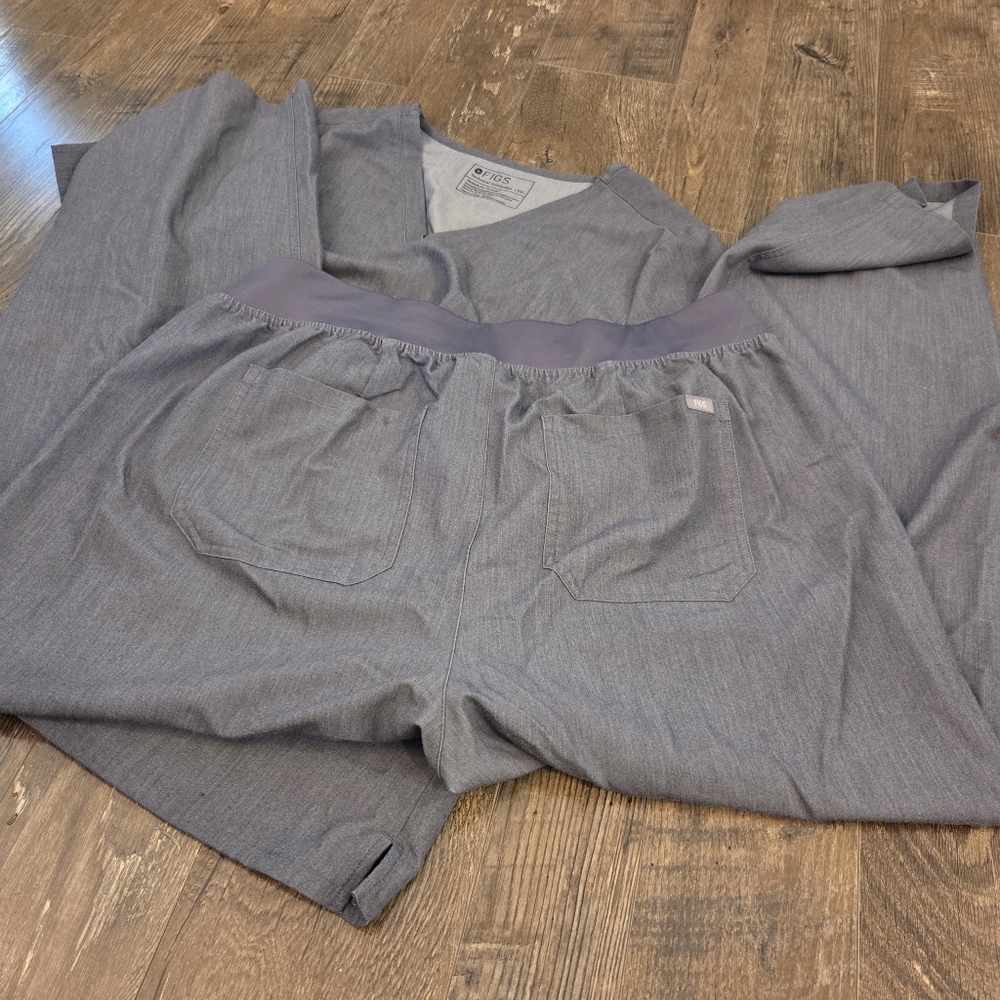 FIGS Scrub Set - Size XXL / 3XL - Picture 4 of 5